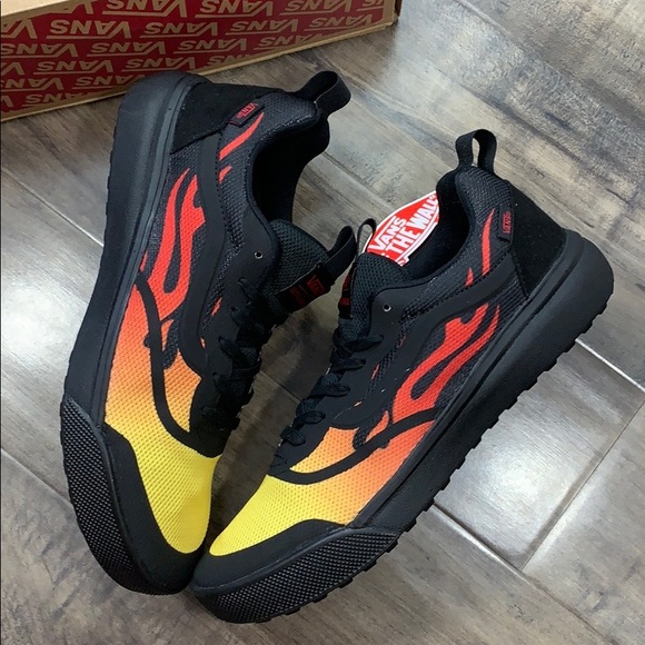 • VANS ULTRARANGE RAPIDW FLAMES Black men’s• - Picture 9 of 16